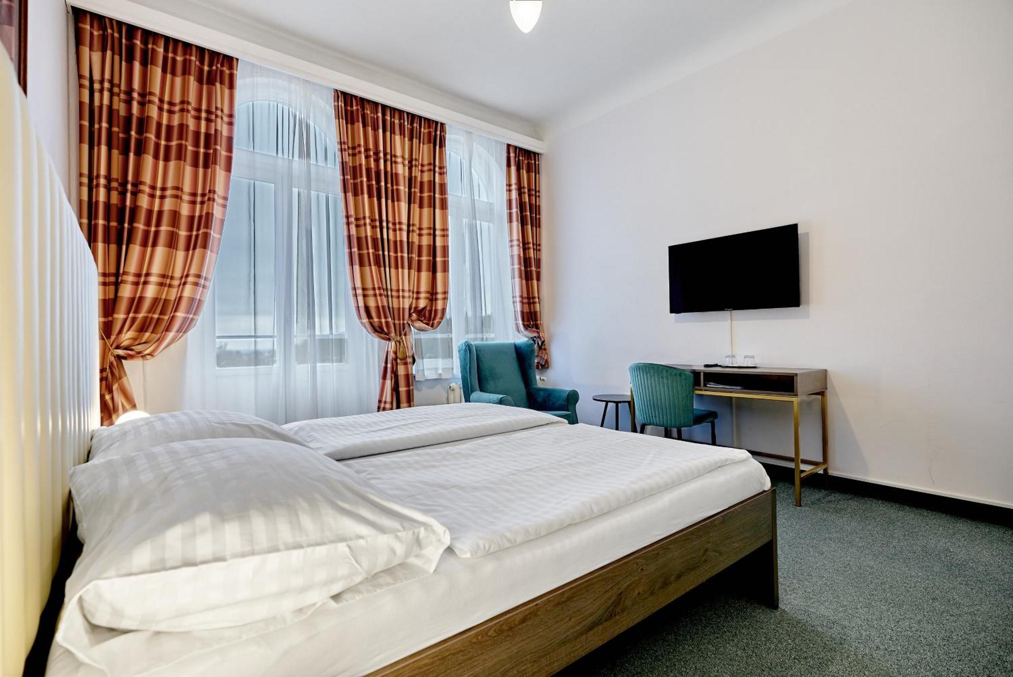 Hotel Maxim Mariánské Lázně Dış mekan fotoğraf