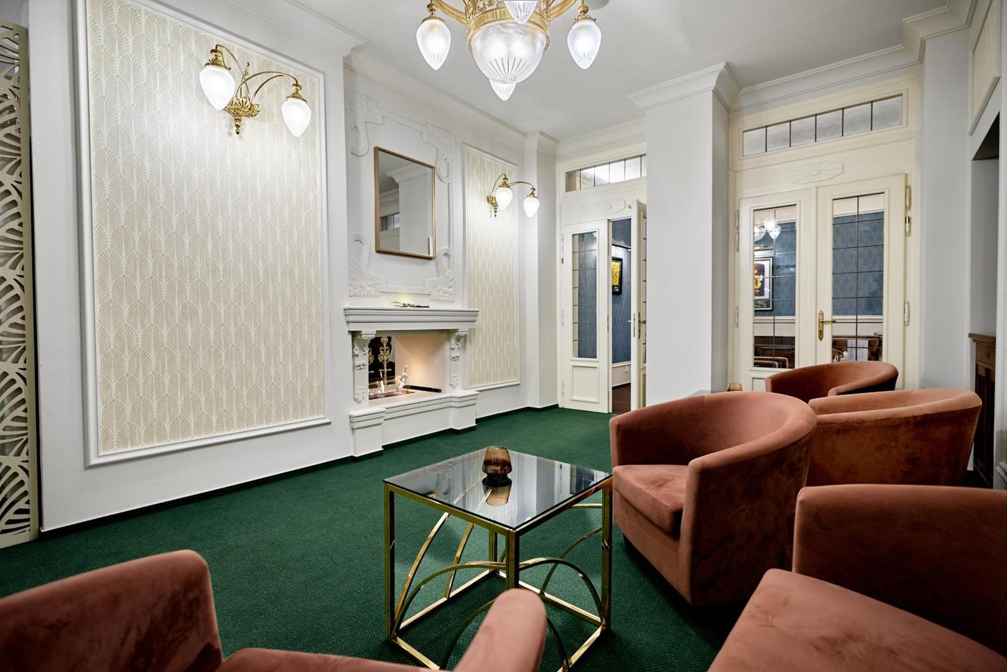 Hotel Maxim Mariánské Lázně Dış mekan fotoğraf